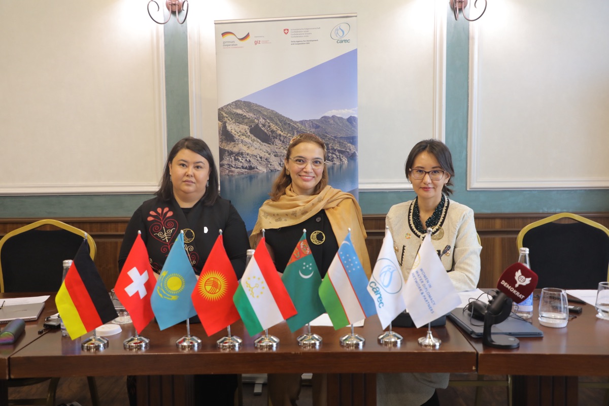 Women in Water Diplomacy Network members at a Blue Peace Central Asia event